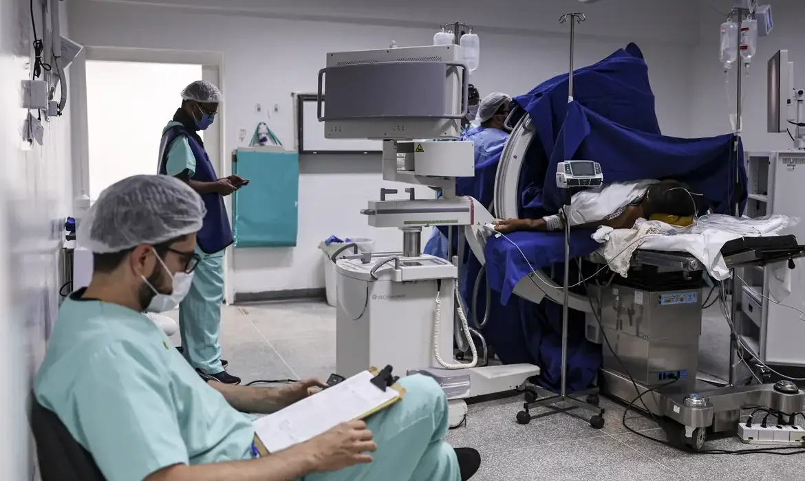 Marcelo Camargo/Agência Brasil Brasília (DF), 05/07/2025 - Pacientes realizam cirurgias e exames no Hospital Universitário de Brasília (HUB) como parte do